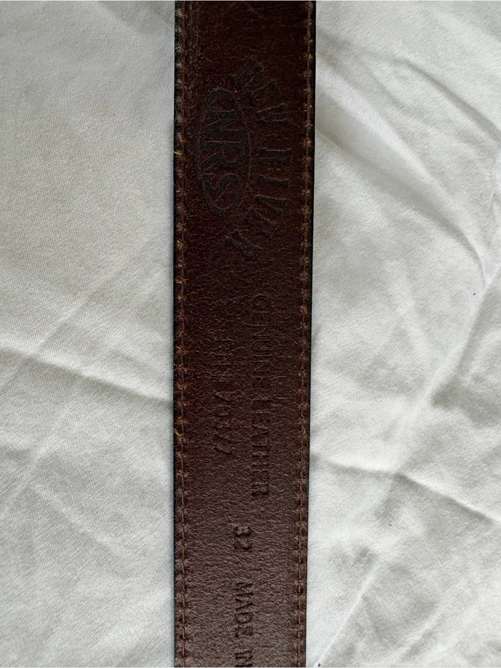 Classic Brown Leather Women's Belt with Brass-Tone Buckle Western simplicity